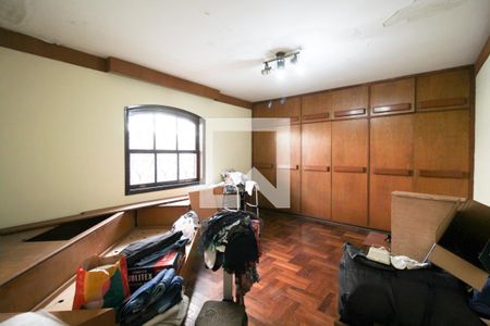 Casa à venda com 480m², 3 quartos e 6 vagasSuíte 3