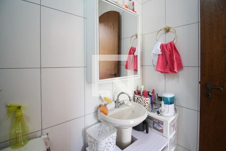 Casa à venda com 480m², 3 quartos e 6 vagasBanheiro da Suíte 2