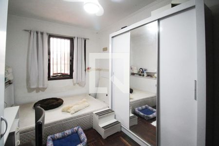 Casa à venda com 480m², 3 quartos e 6 vagasQuarto de Serviço 