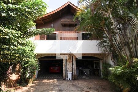 Casa à venda com 480m², 3 quartos e 6 vagasEntrada