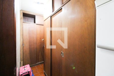 Casa à venda com 480m², 3 quartos e 6 vagasQuarto de Serviço 