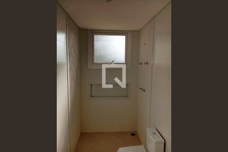 Casa à venda com 686m², 4 quartos e 4 vagas Casa à venda com 686m², 4 quartos e 4 vagasBanheiro Suite 2