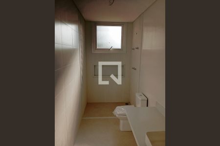 Casa à venda com 686m², 4 quartos e 4 vagas Casa à venda com 686m², 4 quartos e 4 vagasBanheiro Suite 2