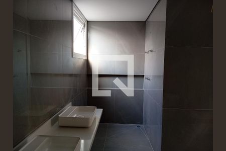 Casa à venda com 686m², 4 quartos e 4 vagas Casa à venda com 686m², 4 quartos e 4 vagasBanheiro Suite 4