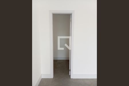 Casa à venda com 686m², 4 quartos e 4 vagas Casa à venda com 686m², 4 quartos e 4 vagasCozinha