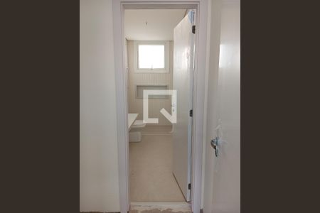 Casa à venda com 686m², 4 quartos e 4 vagas Casa à venda com 686m², 4 quartos e 4 vagasBanheiro suite 1