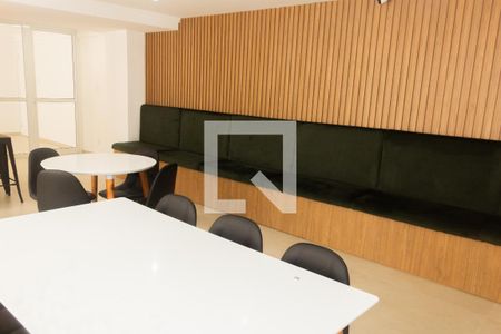 Apartamento à venda com 49m², 2 quartos e 1 vaga Apartamento à venda com 49m², 2 quartos e 1 vagaÁrea comum - Salão de festas
