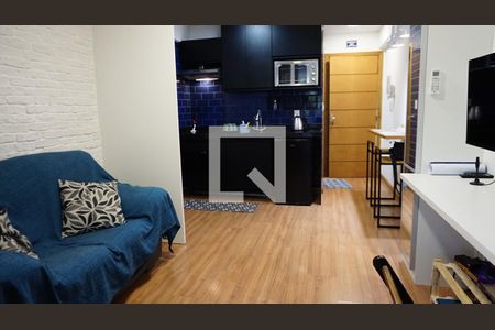 Sala de kitnet/studio para alugar com 1 quarto, 25m² em Freguesia (jacarepaguá), Rio de Janeiro