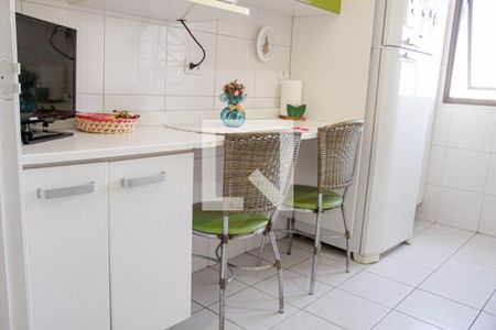 Apartamento à venda com 100m², 3 quartos e 2 vagasCozinha