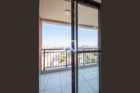 Varanda da sala de apartamento à venda com 2 quartos, 47m² em Ayrosa, Osasco