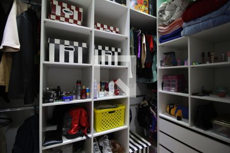 Apartamento à venda com 57m², 2 quartos e 1 vagaCloset do quarto 2