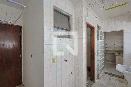 Apartamento para alugar com 126m², 3 quartos e 2 vagas Apartamento para alugar com 126m², 3 quartos e 2 vagasÁrea de Serviço