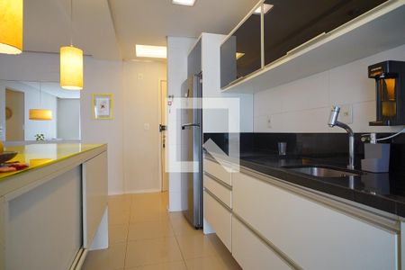 Apartamento para alugar com 78m², 2 quartos e 2 vagasCozinha