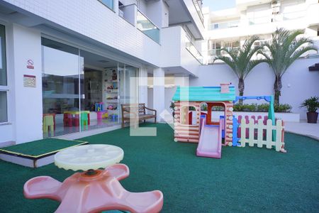 Apartamento para alugar com 78m², 2 quartos e 2 vagasÁrea comum - Playground