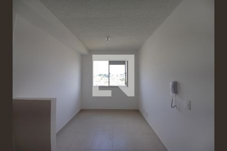 Sala de apartamento para alugar com 1 quarto, 26m² em Jardim Itacolomi, São Paulo