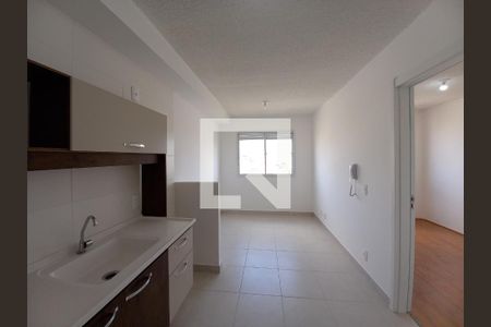 Sala de apartamento para alugar com 1 quarto, 20m² em Jardim Itacolomi, São Paulo