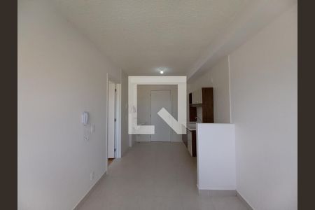 Sala de apartamento para alugar com 1 quarto, 26m² em Jardim Itacolomi, São Paulo