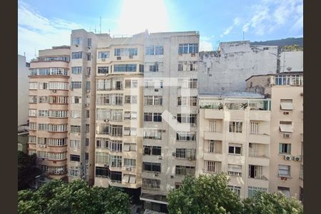 Sala vista de apartamento à venda com 4 quartos, 200m² em Copacabana, Rio de Janeiro