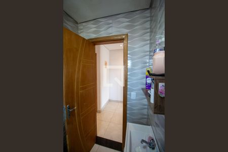 Casa à venda com 600m², 3 quartos e 2 vagas Casa à venda com 600m², 3 quartos e 2 vagasBanheiro 1