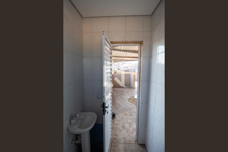 Casa à venda com 600m², 3 quartos e 2 vagas Casa à venda com 600m², 3 quartos e 2 vagasBanheiro de serviço