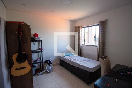 Quarto 1 de casa para alugar com 3 quartos, 600m² em Jardim São Pedro, São Paulo