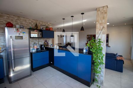 Casa à venda com 600m², 3 quartos e 2 vagas Casa à venda com 600m², 3 quartos e 2 vagasCozinha