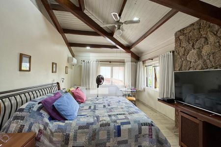 Casa de condomínio à venda com 400m², 5 quartos e 4 vagasSuíte 2