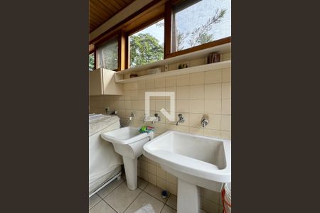 Casa de condomínio à venda com 400m², 5 quartos e 4 vagasÁrea de Serviço