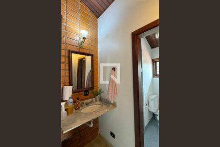 Casa de condomínio à venda com 400m², 5 quartos e 4 vagasBanheiro Corredor