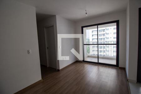 Sala de apartamento para alugar com 3 quartos, 67m² em Vila Anastácio, São Paulo