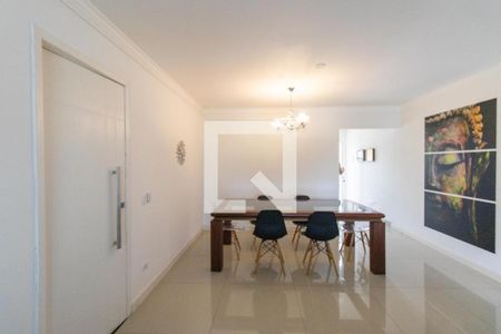 Sala de casa para alugar com 3 quartos, 200m² em Novo Mundo, Curitiba