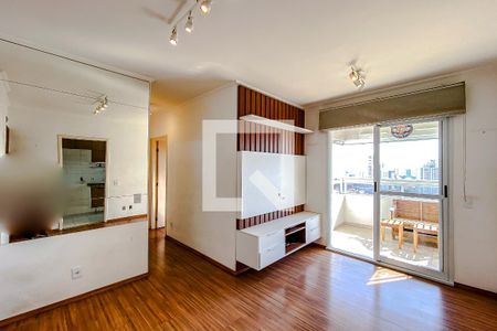 Sala de apartamento à venda com 2 quartos, 56m² em Vila Bertioga, São Paulo