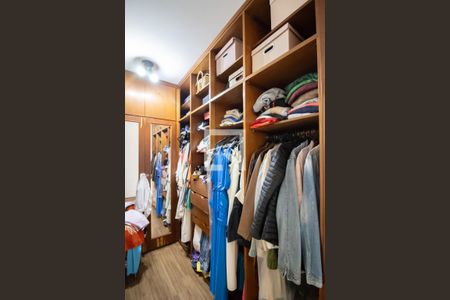 Apartamento à venda com 168m², 4 quartos e 2 vagasCloset da Suíte 1