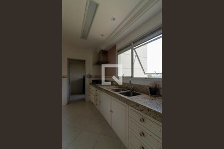 Apartamento para alugar com 176m², 3 quartos e 3 vagasCozinha