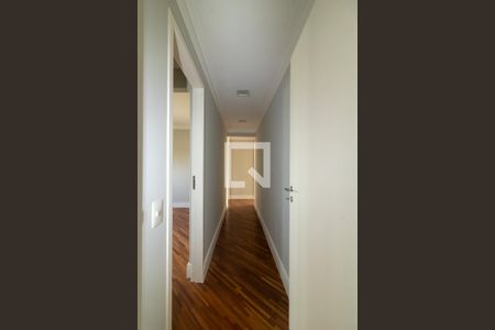 Apartamento para alugar com 176m², 3 quartos e 3 vagasCorredor