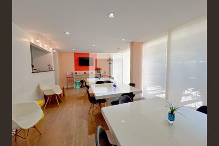 Apartamento para alugar com 51m², 1 quarto e 1 vaga Apartamento para alugar com 51m², 1 quarto e 1 vagaÁrea comum - Salão de festas