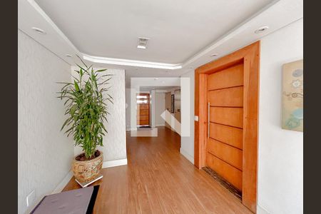 Apartamento para alugar com 51m², 1 quarto e 1 vaga Apartamento para alugar com 51m², 1 quarto e 1 vagaHall de Entrada