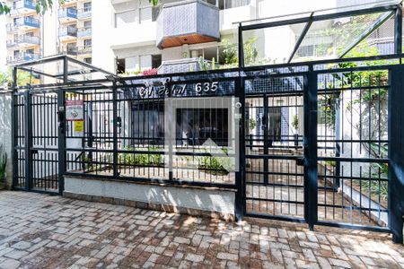 Apartamento à venda com 230m², 5 quartos e 3 vagasFachada