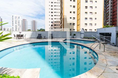 Apartamento à venda com 230m², 5 quartos e 3 vagasPiscina