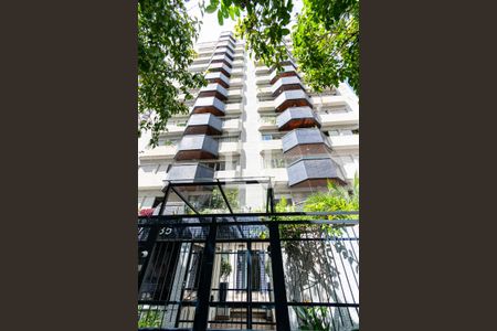 Apartamento à venda com 230m², 5 quartos e 3 vagasFachada