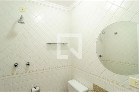 Apartamento à venda com 230m², 5 quartos e 3 vagasBanheiro de Serviço