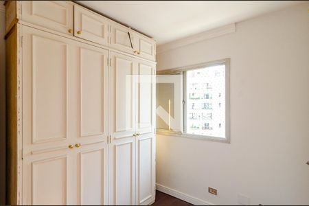 Apartamento à venda com 230m², 5 quartos e 3 vagasQuarto 3