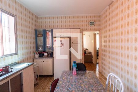 Casa à venda com 500m², 4 quartos e 5 vagas Casa à venda com 500m², 4 quartos e 5 vagasCozinha 2