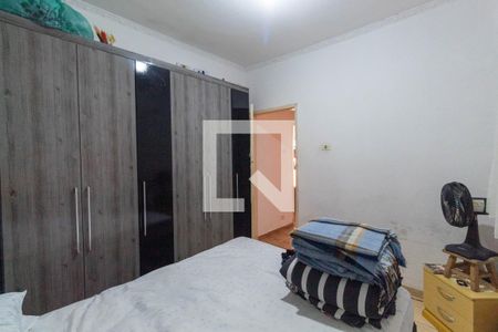 Casa à venda com 500m², 4 quartos e 5 vagas Casa à venda com 500m², 4 quartos e 5 vagasQuarto 2