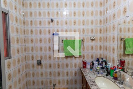 Casa à venda com 500m², 4 quartos e 5 vagas Casa à venda com 500m², 4 quartos e 5 vagasBanheiro 3