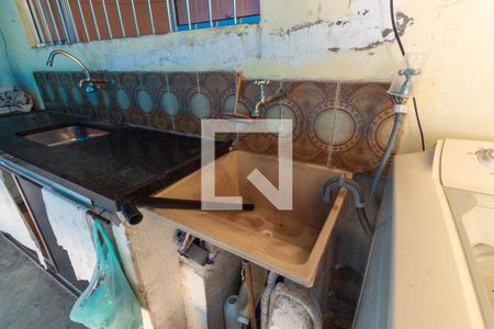 Casa à venda com 500m², 4 quartos e 5 vagas Casa à venda com 500m², 4 quartos e 5 vagasLavanderia 1