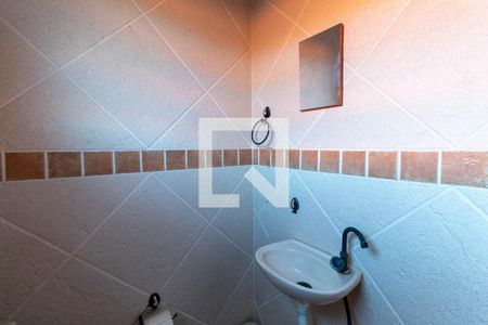 Casa à venda com 500m², 4 quartos e 5 vagas Casa à venda com 500m², 4 quartos e 5 vagasLavabo