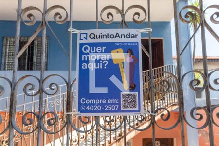 Casa à venda com 500m², 4 quartos e 5 vagas Casa à venda com 500m², 4 quartos e 5 vagasFachada