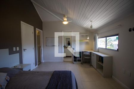 Casa de condomínio à venda com 300m², 4 quartos e 3 vagasSuíte 4