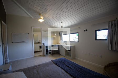 Casa de condomínio à venda com 300m², 4 quartos e 3 vagasSuíte 4